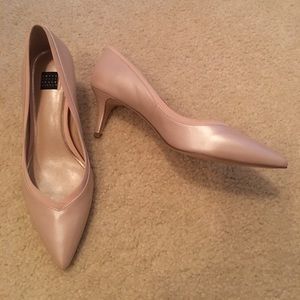 White House Black Market size 9